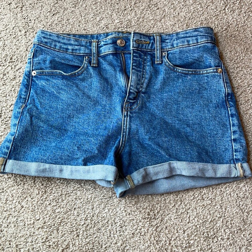 Target size 6, high rise shorts.